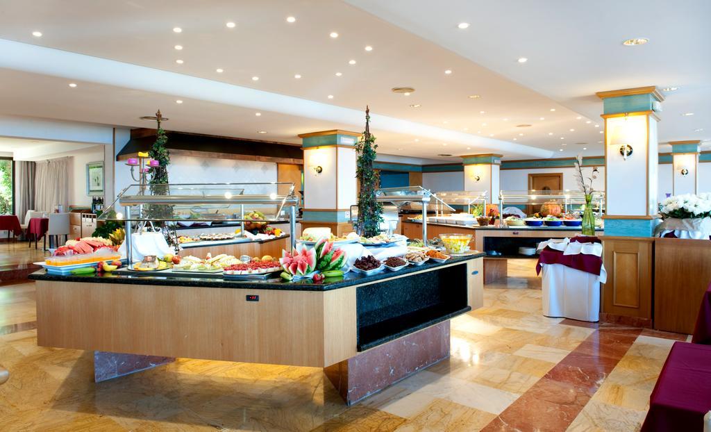 Grupotel Aguait Resort & Spa - Adults Only Cala Ratjada  Exterior foto